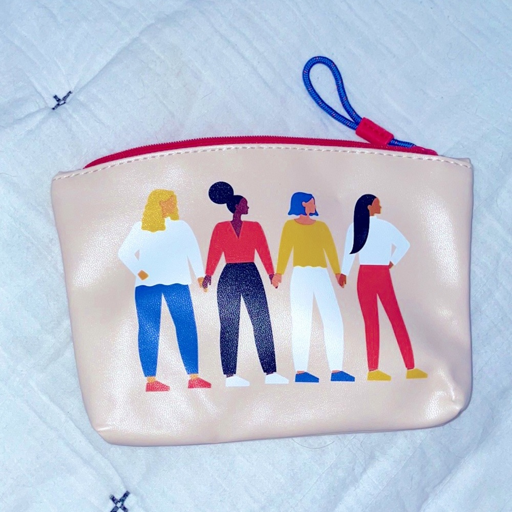 🆕👛NWOT Ipsy Makeup Bag